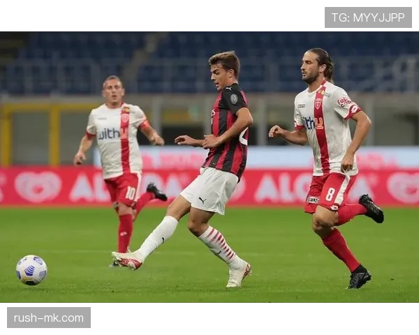 马尔蒂尼的拦截艺术如何重塑现代足球防守体系